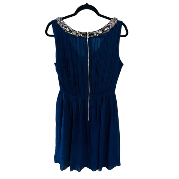 Alice and Olivia 100% Silk Rhinestone Blue Dress Size Medium Jewels Sleeveless - Picture 4 of 6